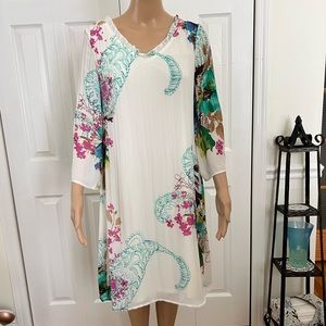 NWOT SUNNY LEIGH SIZE M CHIFFON DRESS